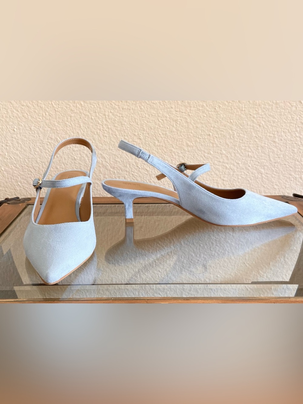 Shoes / Heels “Miranda” by Nordstrom Rack
Slingback Pump
Kitten Heel 10
Like New